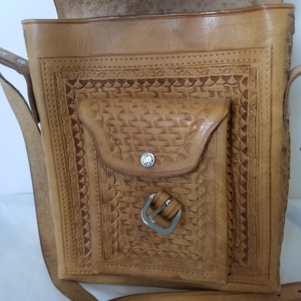 LARGE Vintage Mexican Tooled Leather Bag Crossbody Bag Great Condition S… - Picture 6 of 9